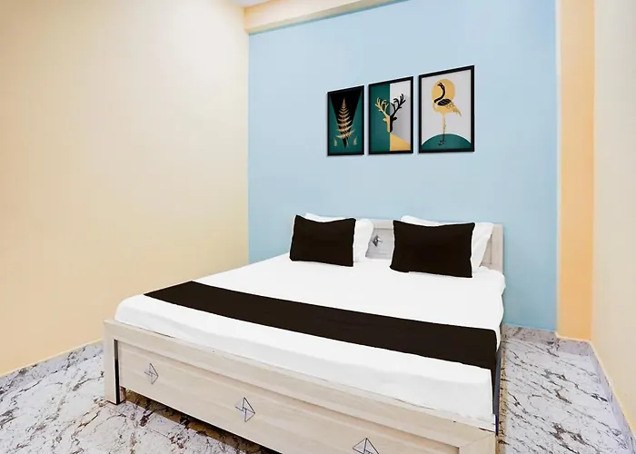 Pradhan Hotel Prayagraj