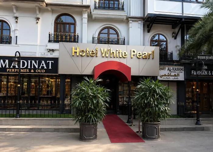 Hotel White Pearl - Colaba Mumbai