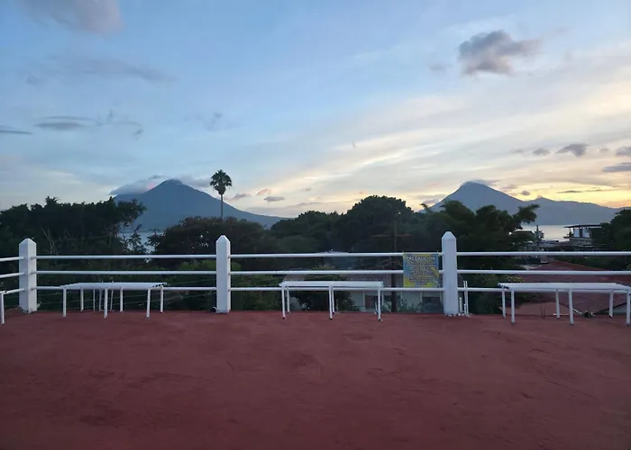 Hotel Paradise Inn Panajachel
