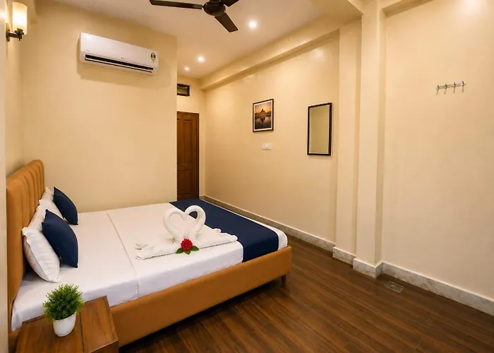 The Kashi Dham P Guest House Varanasi