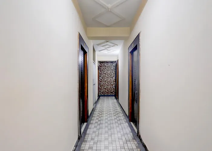 Hotel O Shankar Palace Raipur 