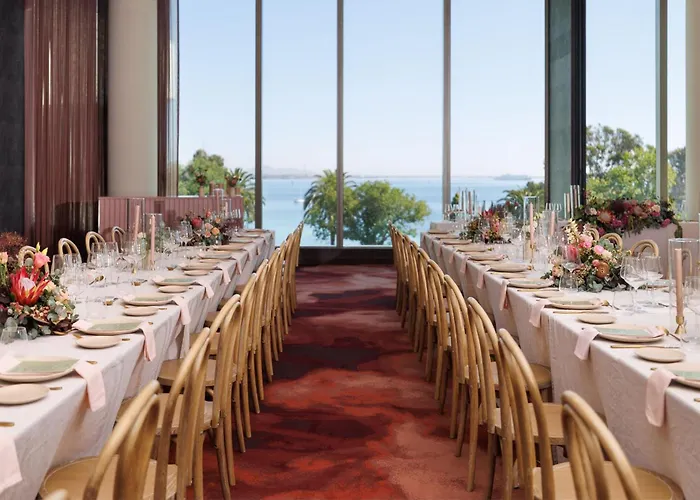 Crowne Plaza Geelong By Ihg Hotel