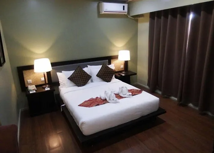 Tanza Oasis Hotel And Resort
