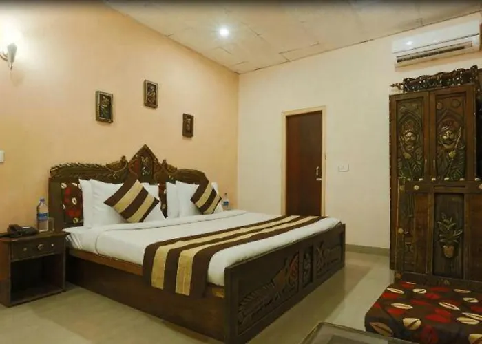 Hotel Green Lotus - Dwarka New Delhi