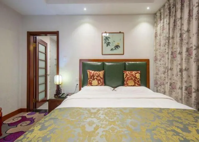 Beijing Sichuan Dragon Garden Hotel
