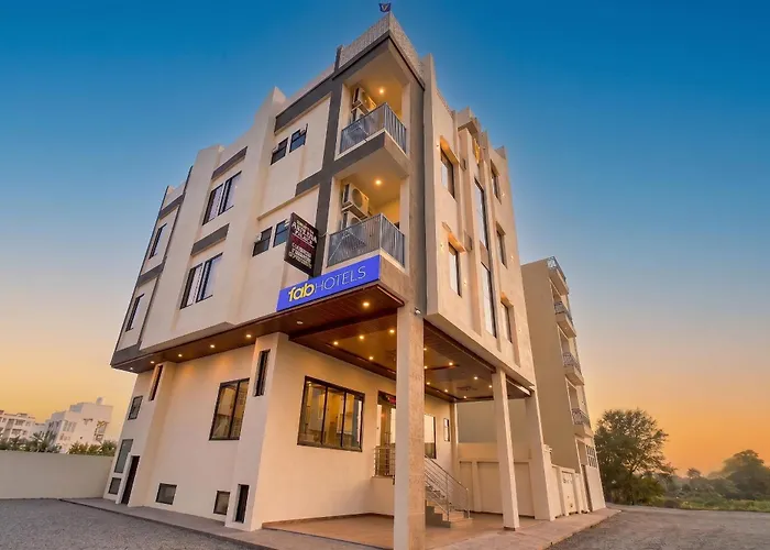 Fabhotel Prime Shri Shyam Ananda Palace - Nr Toran Dwar Khatu