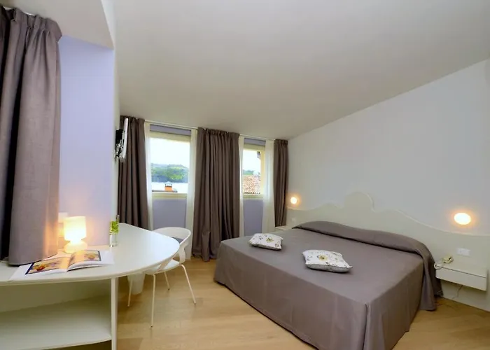 Aromi Piccolo Hotel Salo