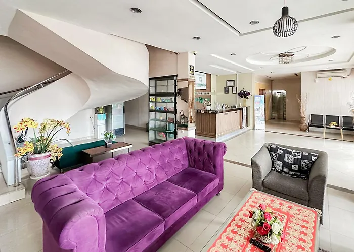 Urbanview Hotel Bumi Malaya Medan