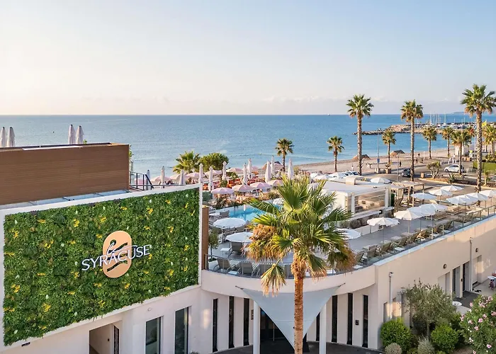 Mercure Villeneuve Loubet Plage