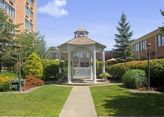Ethan Allen Hotel Danbury