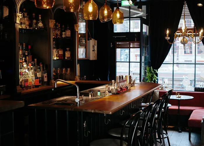 Rosalia'S Menagerie Cocktail Bar & Innupstairs Amsterdam