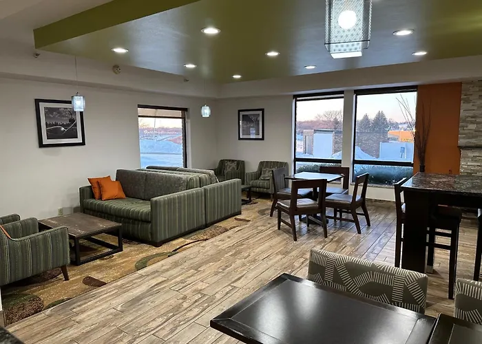 Holiday Inn Express & Suites Eden Prairie - Minneapolis By Ihg