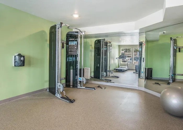 Woodspring Suites Chicago Midway Burbank