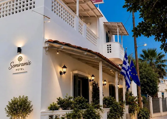 Semiramis Hotel Adamantas