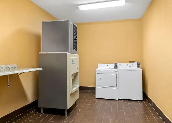 Comfort Suites Roanoke - Fort Worth North