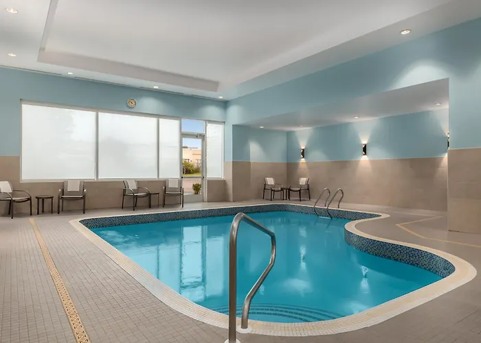 Holiday Inn Express Hotel & Suites Toronto - Markham By Ihg Richmond Hill