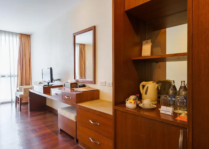 Lantana Resort Hotel กรุงเทพมหานคร