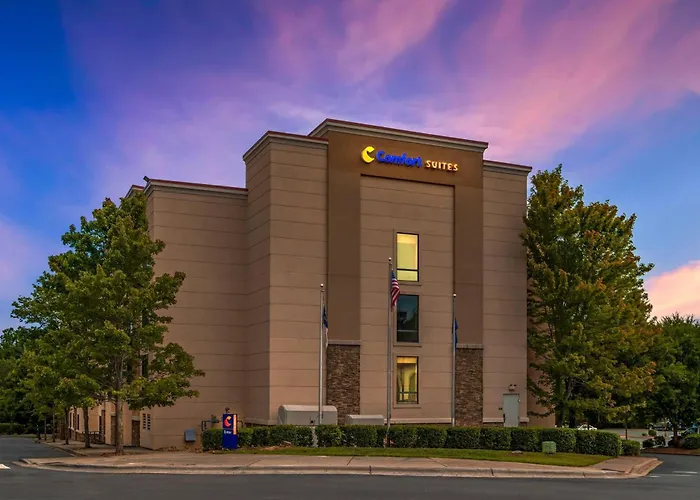 Comfort Suites Huntersville Near Lake Norman