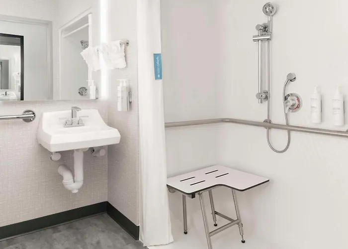Hampton Inn Olathe