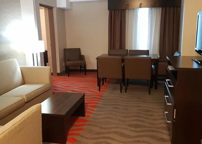 Holiday Inn Express Hotel & Suites Barrie By Ihg