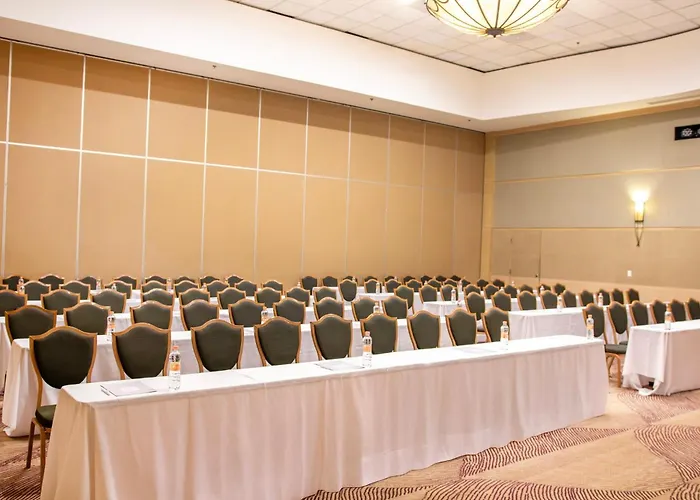 Crowne Plaza Torreon By Ihg Hotel
