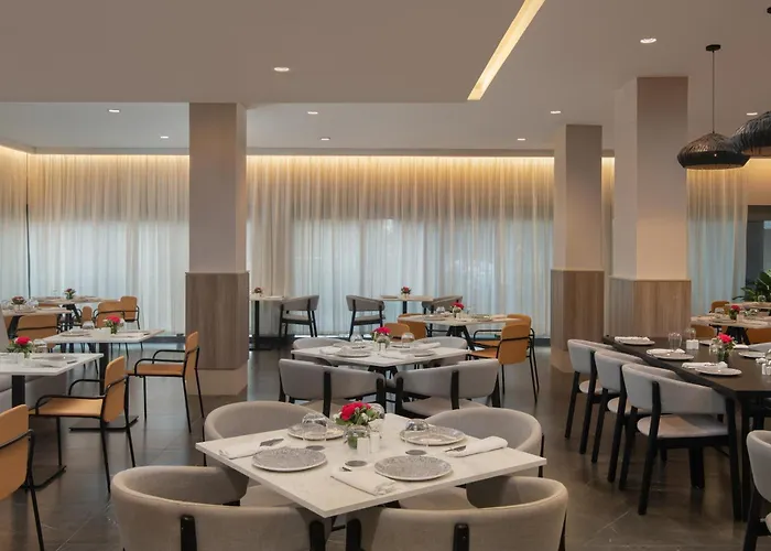 Courtyard By Marriott Santo Domingo Hotel