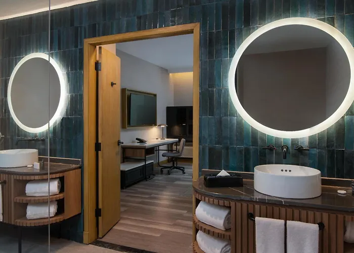Courtyard By Marriott Santo Domingo Hotel