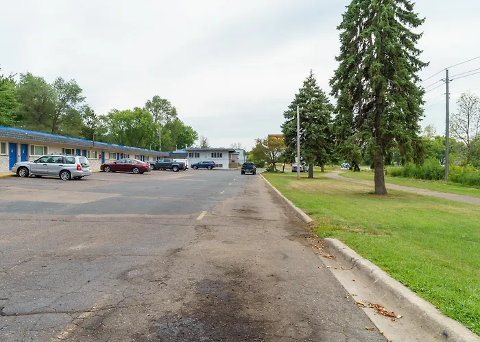 Budget Host Inn Fridley