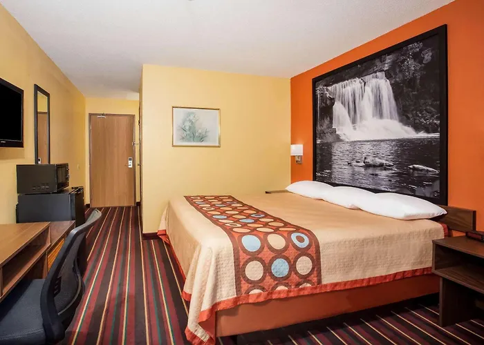 Super 8 By Wyndham Crawfordsville