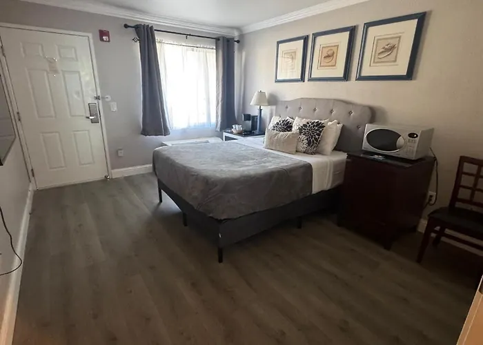 Dune Surfer Inn Oceano