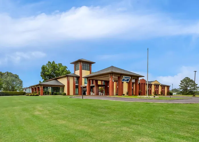 Rodeway Inn West Point