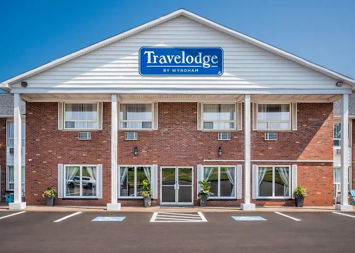Travelodge By Wyndham Amherst