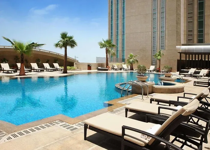 Sofitel Abu Dhabi Corniche Otel