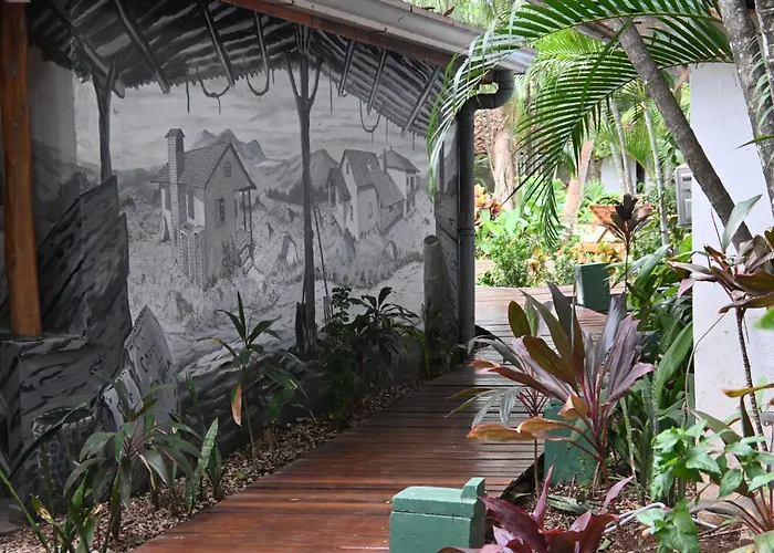 Hotel Pasatiempo Tamarindo