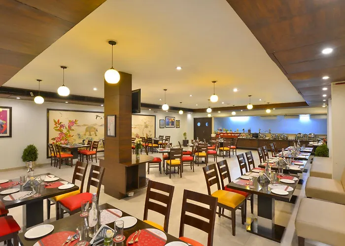 Hotel Clarks Collection Bhavnagar
