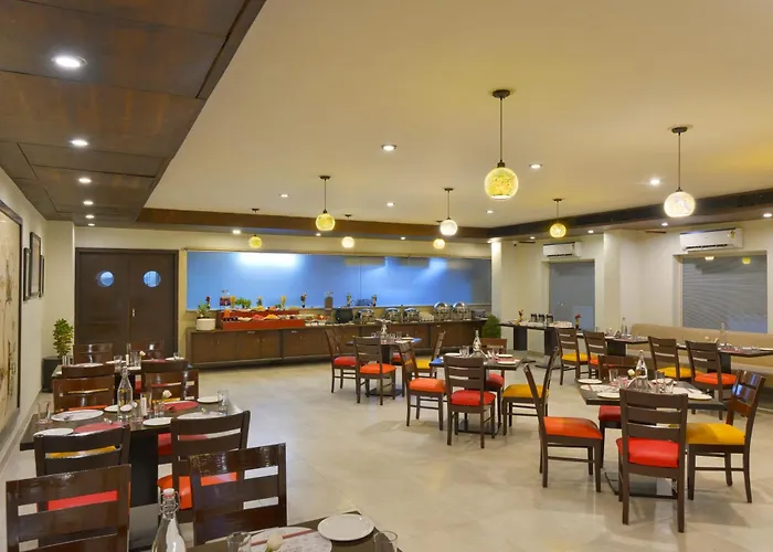 Hotel Clarks Collection Bhavnagar