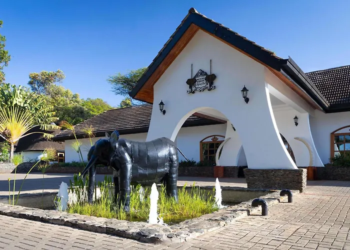 Fairmont Mount Kenya Safari Club Hotel Nanyuki