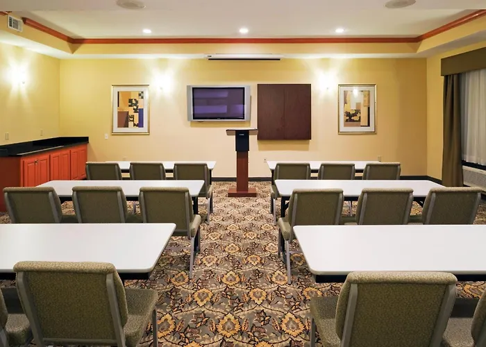 Holiday Inn Express Hotel And Suites Fairfield-North By Ihg