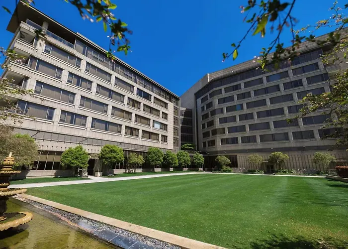 Crowne Plaza Shanghai Anting-20 Minutes Drive To National Exhibition And Convention Center & 15 Minutes Drive To F1 Jiading