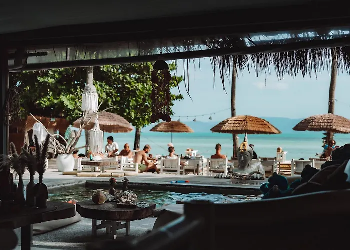 Sea Love Beach Bar & Bungalows Ban Tai
