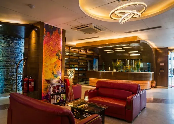 Fars Hotel & Resorts - Bar-Buffet-Pool-Spa Dhaka