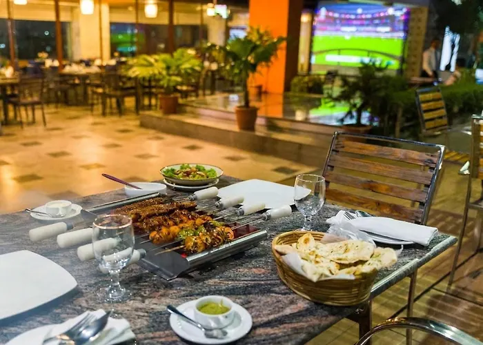 Fars Hotel & Resorts - Bar-Buffet-Pool-Spa Dhaka
