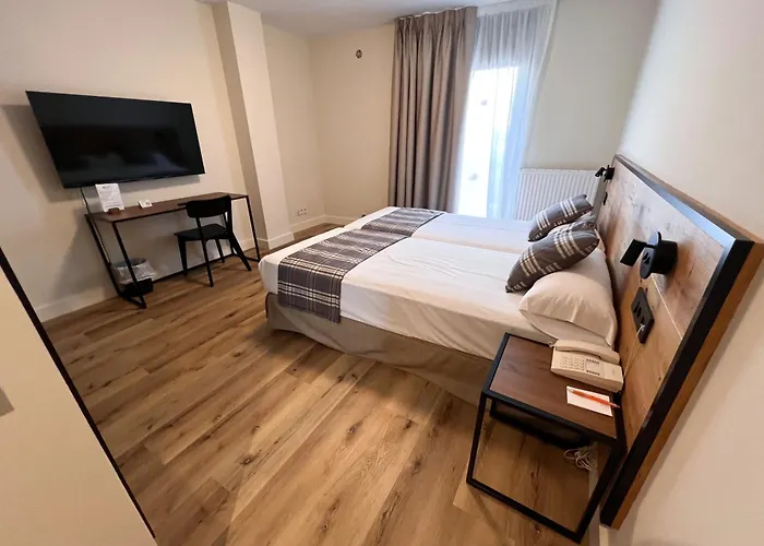 Hotel Cubil Pas De La Casa