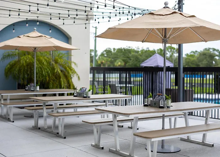 Seven Sebring Raceway Hotel