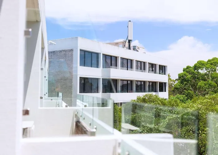 Holiday Inn Warwick Farm By Ihg