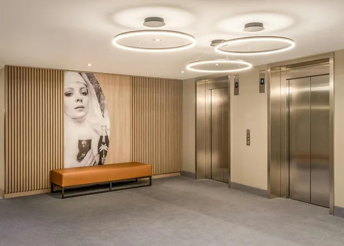 Courtyard By Marriott Cologne Otel