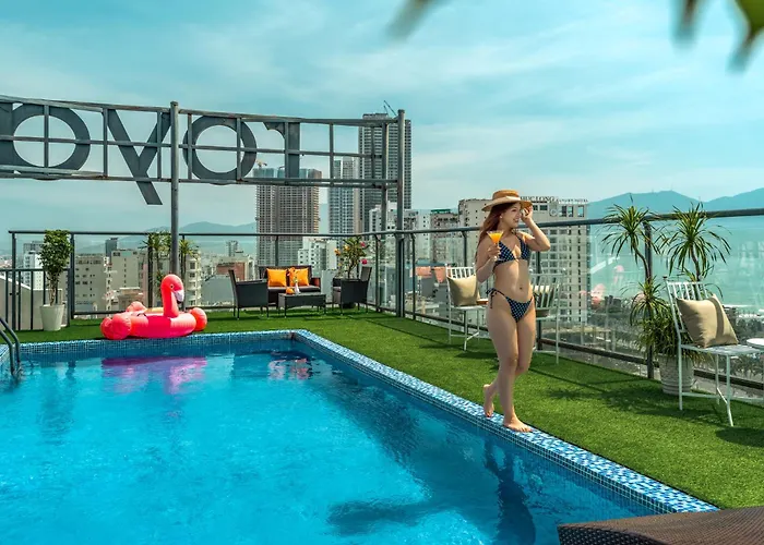 Royal Family Hotel Danang