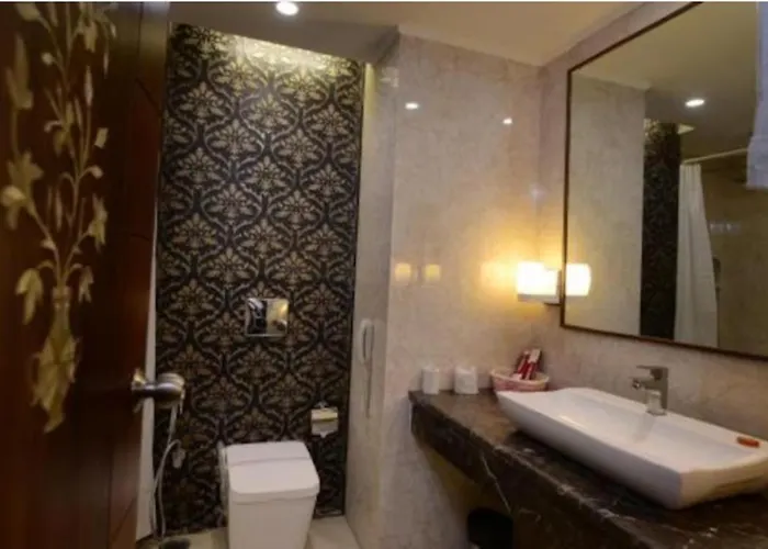 Hotel Seven Hills Tower Agra 