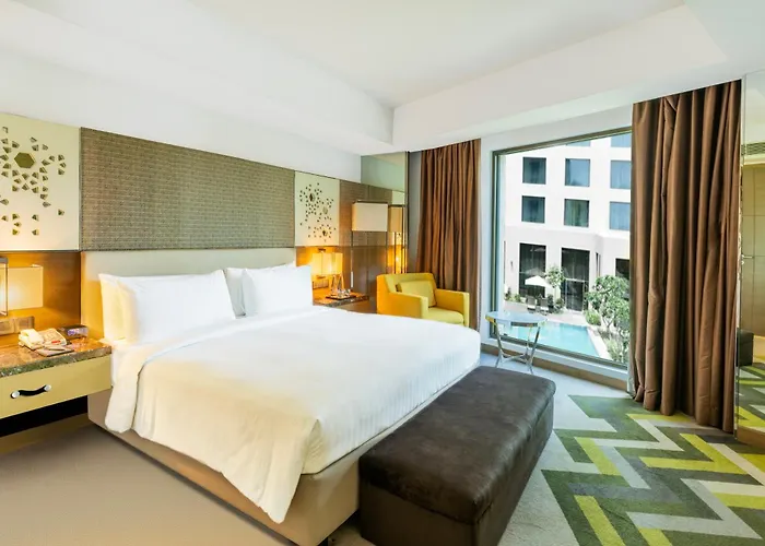 Courtyard By Marriott Agra Hotel