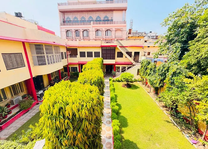 Singh Guest House Varanasi